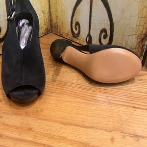 Coach size 8 1/2 suede heels